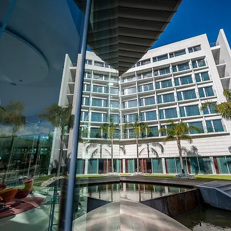 Hotel Lagoas Park