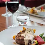 拉格阿斯公园酒店 4*
