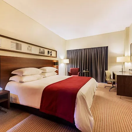 Lagoas Park Hotel 4*