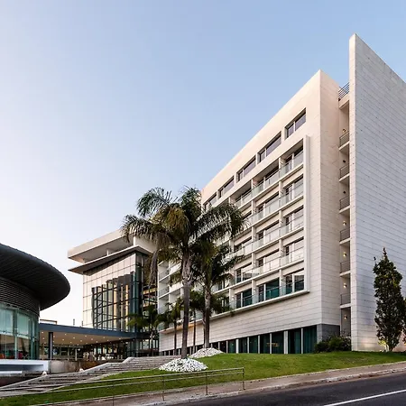 Lagoas Park Hotel 4*