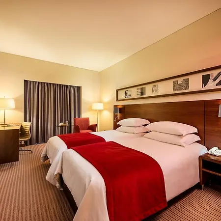 Lagoas Park Отель 4*