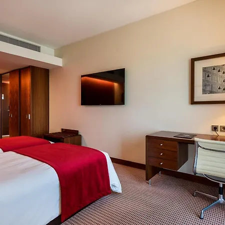 Hotel Lagoas Park 4*