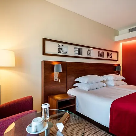 Lagoas Park Hotel 4*